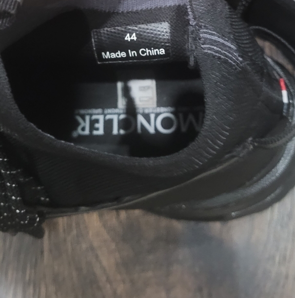 Moncler Monte runner size 11/44 *like new* - Picture 6 of 9